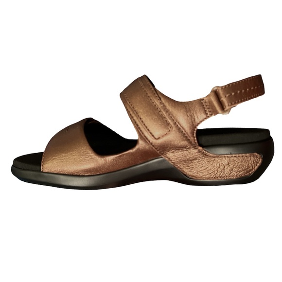 Aravon by New Balance Women's Katy Leather Sz 8 Bronze NWOT Removable Insole - Picture 4 of 7